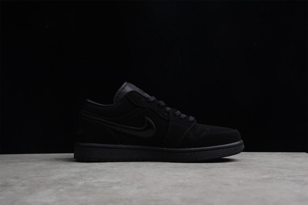 NIKE Air Jordan 1 Low Triple Black AJ 1 men women shoes Euro 36