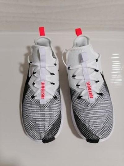 Nike Free TR8 Women Size U.S. 7.5 Women s Fashion Footwear