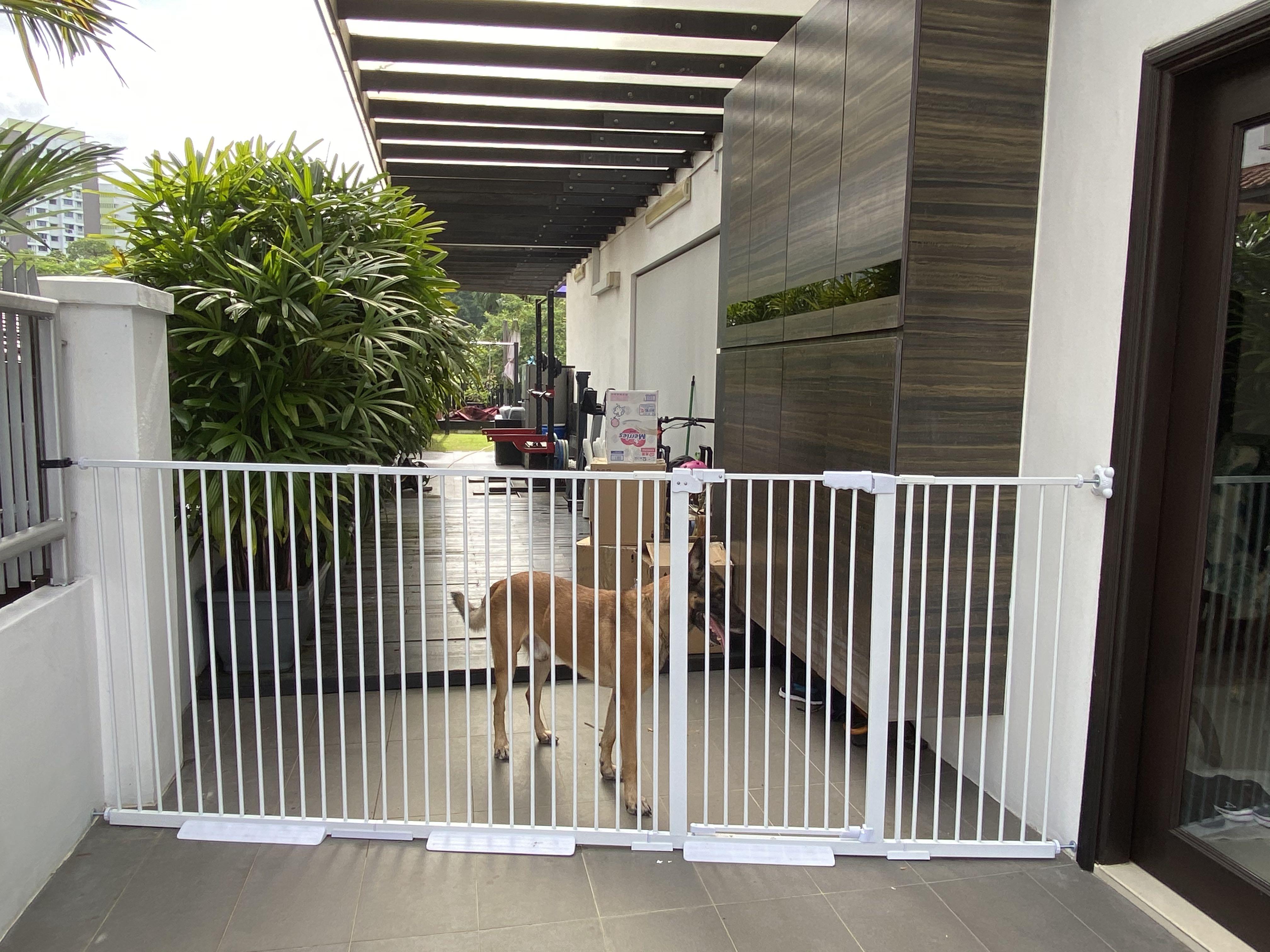 Extra tall clearance pet gate 110cm