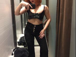 Pearl details black denim