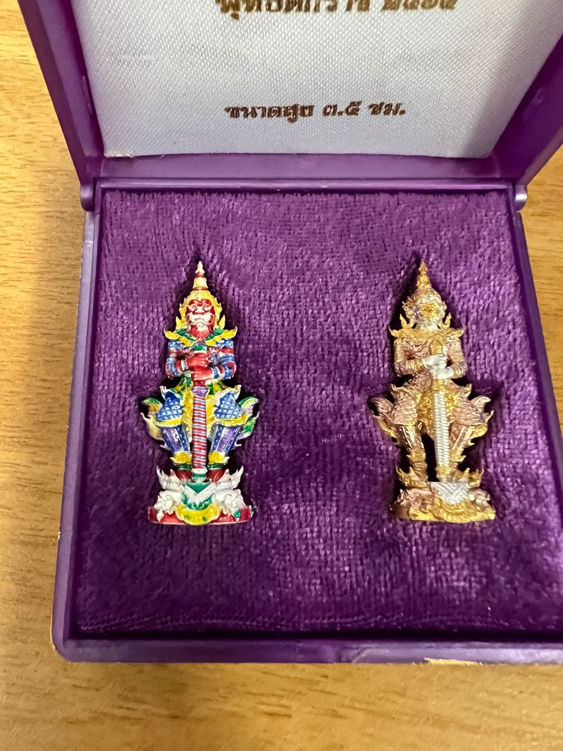 Phra Taowesuwan Roop Lor (Pure Silver + Lonya) by Arjahn Aod Wat Don ...