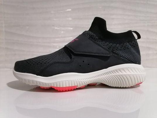 Skechers on the go revolve best sale