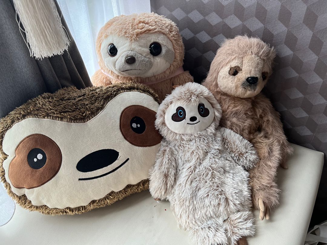 Sloth cushion typo hotsell