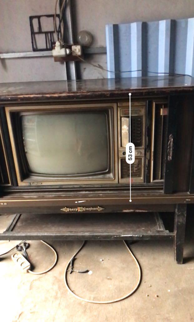 Tv jadul sharp linytron, Antik, Furnitur di Carousell