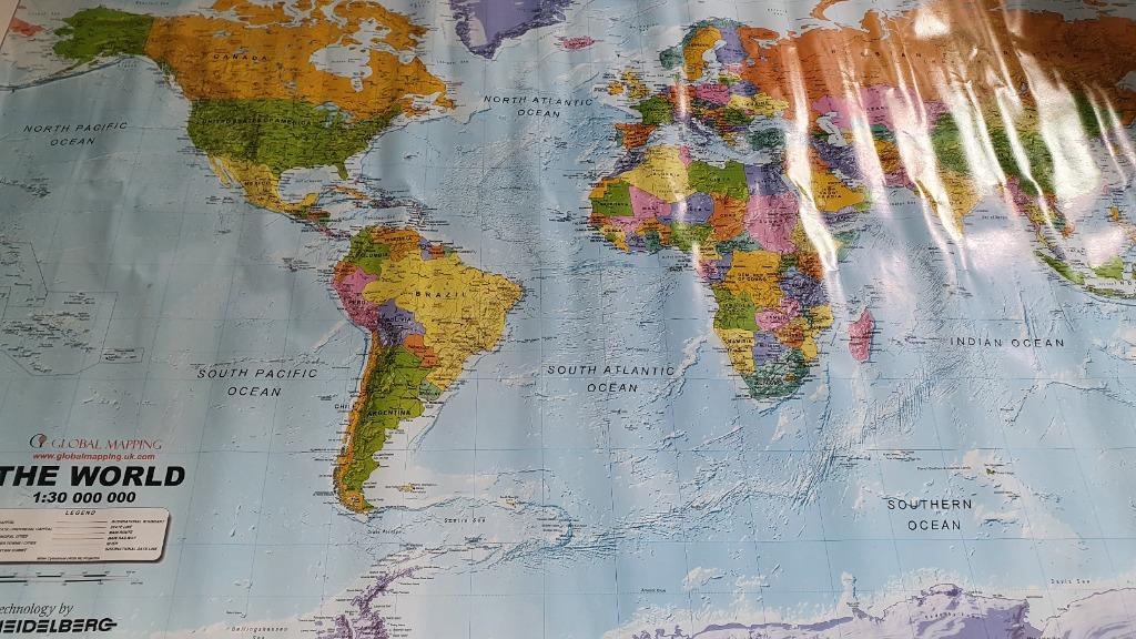 World Map (Category: Stamps & Prints) located in Singapore. Submitted by sunshinejo (Listing ID 1120125240, Image 2). Description: This piece has been rolled up and tuck away in my cupboard for a while, letting go now for $15. A little aged with small dots at the bottom edges but I supposed can be cleaned away. Self collection only at Bedok North, or same day courier as item may be dented by other means of sending. .