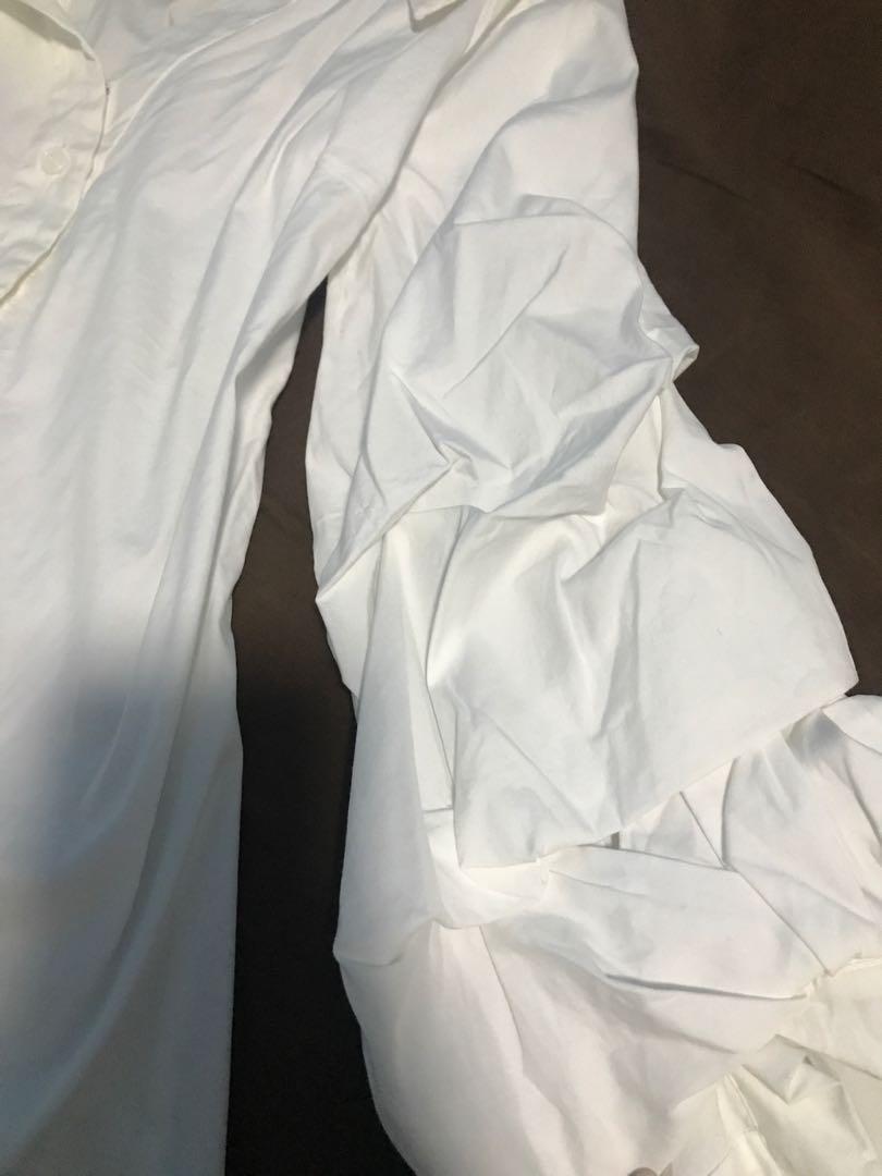 ZARA BLOUSE (Category: Blouses) located in Caloocan City. Submitted by tylean (Listing ID 1120212450, Image 3). Description: pm me if interested! .