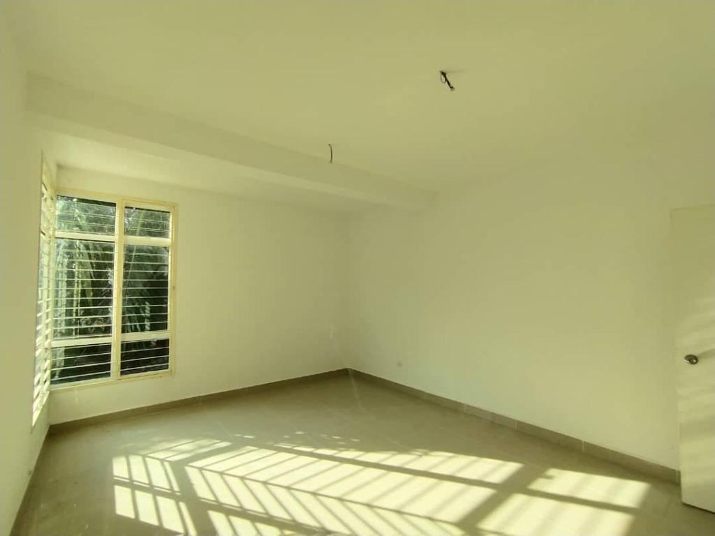 2.5 STY SEMI D Tmn Tuanku Jaafar Seremban, Property, For Sale on