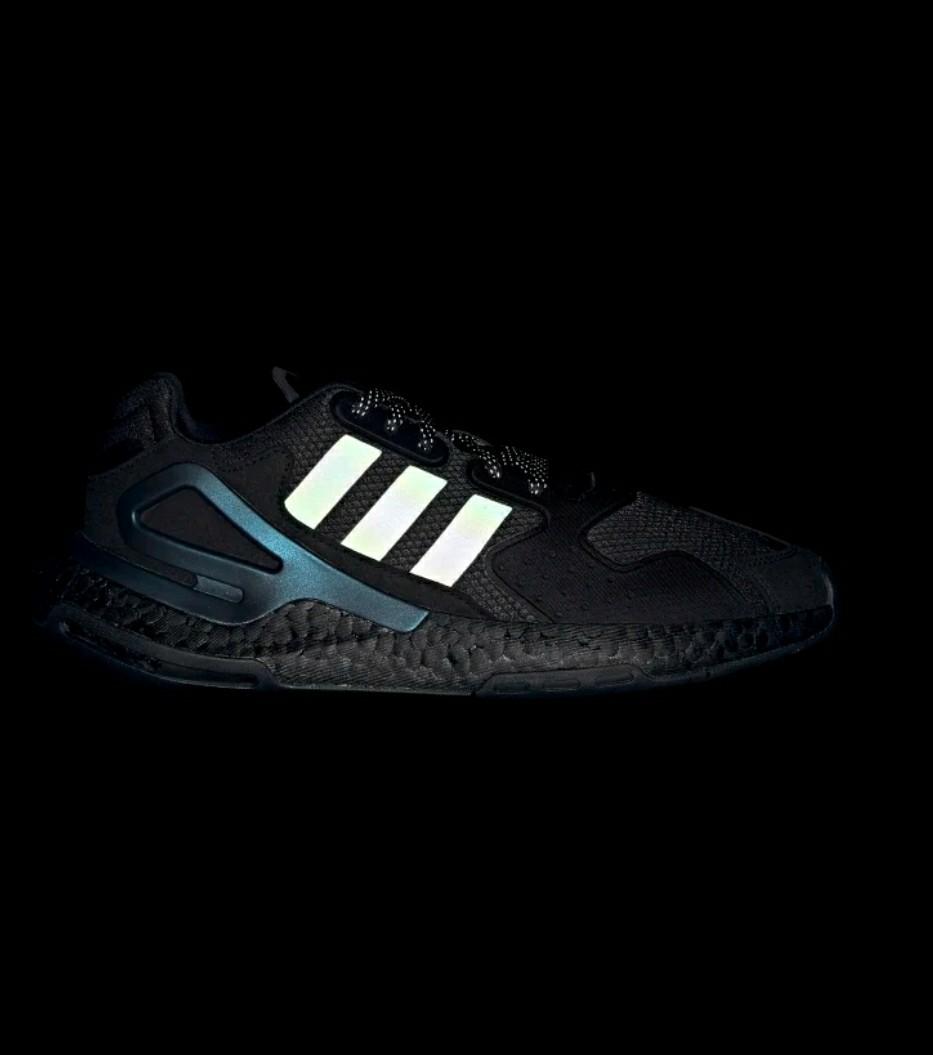 Adidas Day Jogger Boost, Fesyen Pria 
