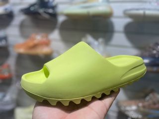 （分類：）位於 。 由 shoelaxe_ 提交（商品編號 1120259001，圖片 1）。簡介： 。