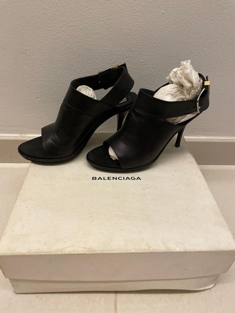 Balenciaga hotsell glove heels