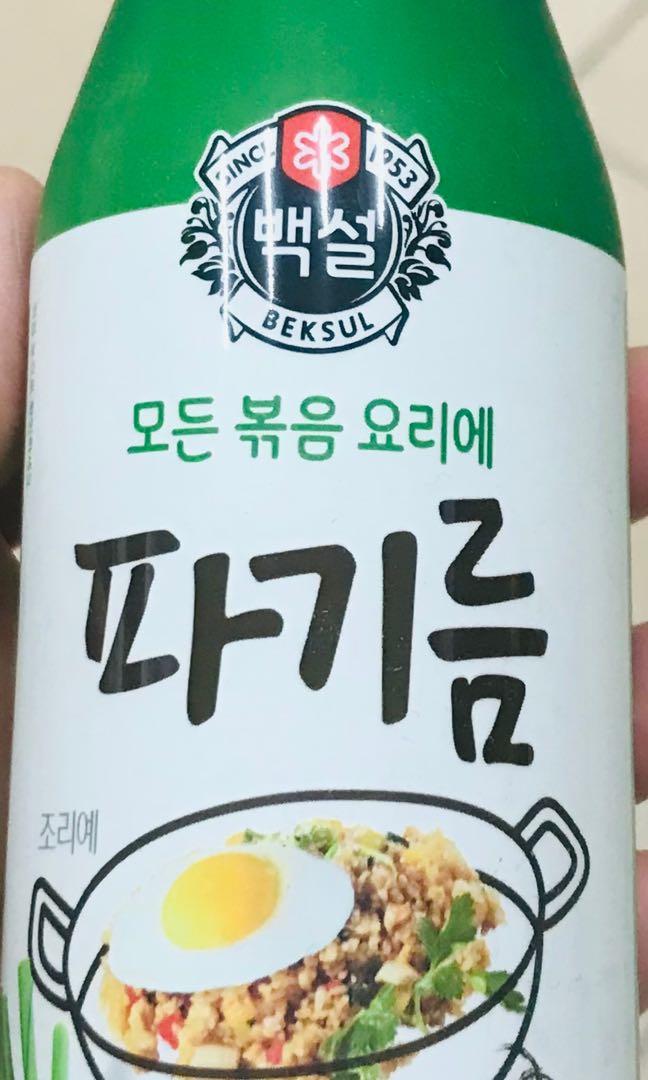 Beksul Green Onion Oil 220mL (Category: Spice & Seasoning) located in Manila. Submitted by rotalie (Listing ID 1120360525, Image 1). Description: Beksul Green Onion Oil 220mL #inManila #inQC #inMandaluyong #inMakati #inTaguig #inPasig #inMarikina #inCainta #inAntipolo Delivery thru Lalamove or Grab express c/o buyer from Sampaloc Manila. Payment via bank transfer or GCash before shipping :) For further inquiries, pls call us 09153264002 :) .