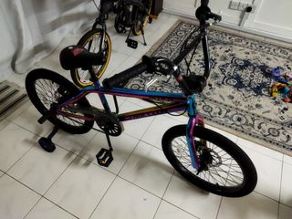 (Category: ) located in . Submitted by miqa880 (Listing ID 1120392754, Image 1). Description: .