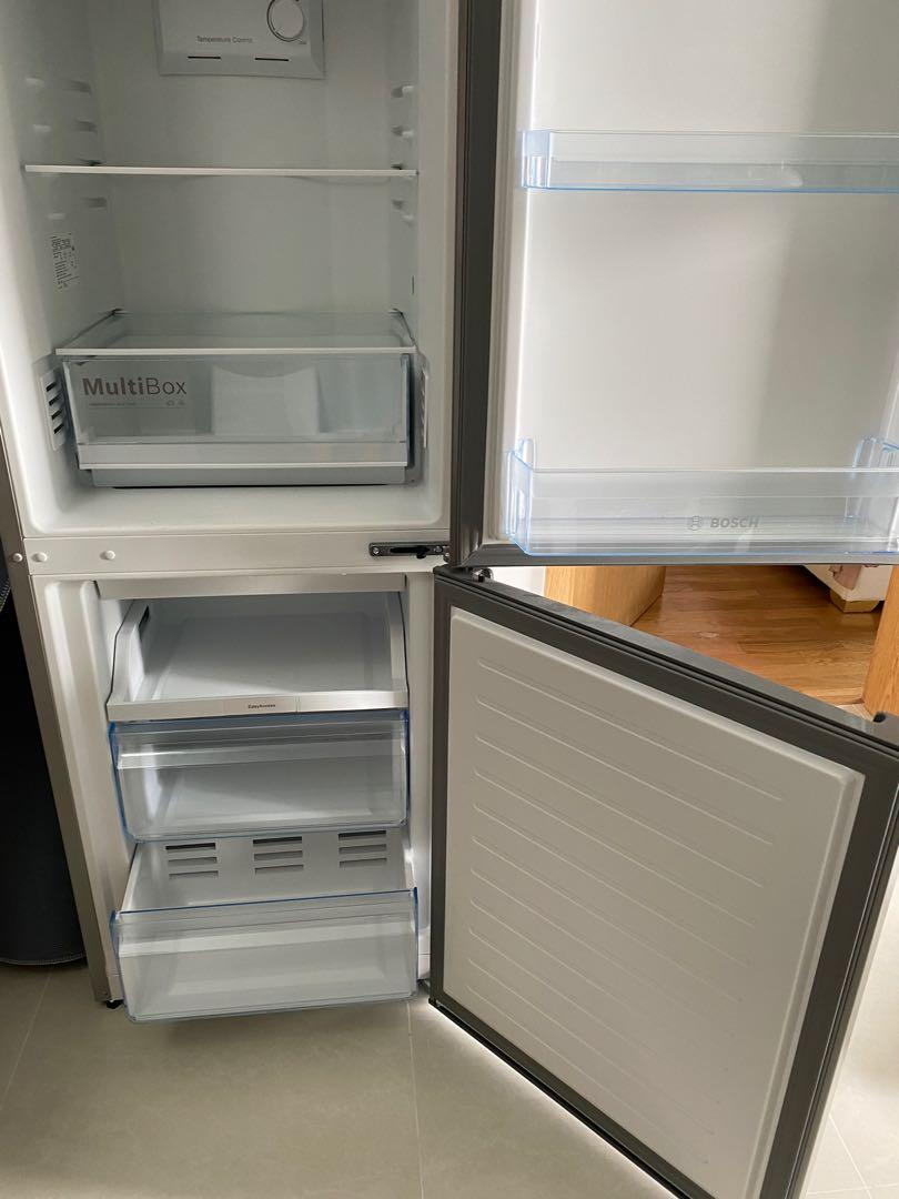 Brand New Bosch fridgefreezer with freezer at bottom 176 x 60 cm