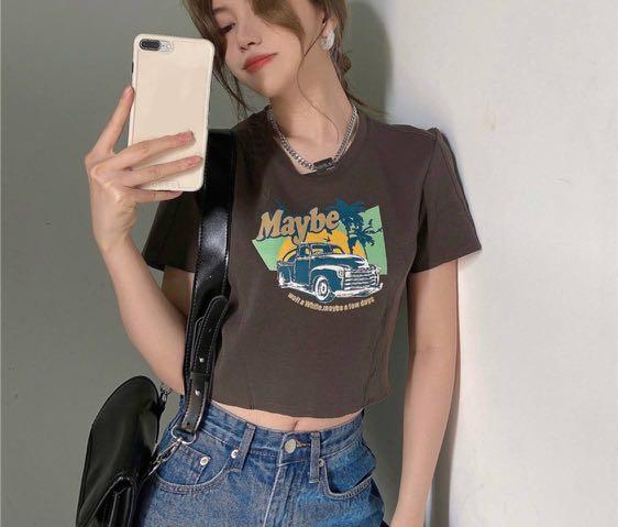 Brown Graphic Crop Top, Women's Fashion 