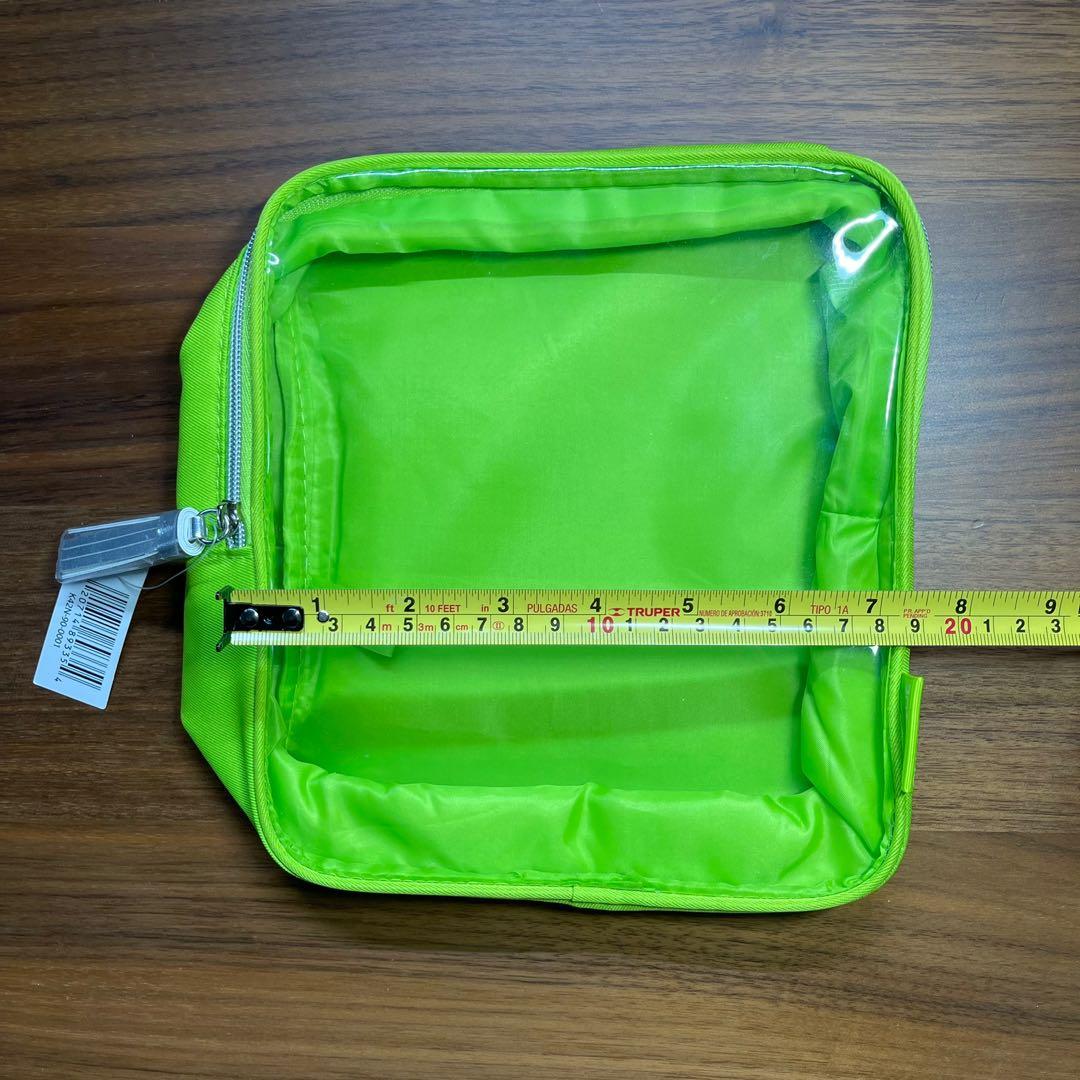 Clinique Cosmetic & Eco Bag Set (Category: Tote Bags) located in Mandaluyong City. Submitted by wanderlez (Listing ID 1120360989, Image 3). Description: Item Code: W0053 Green cosmetic bag Pink eco bag See photos for dimensions Never used, just stored #clinique #makeup #cosmetic #ecobag .
