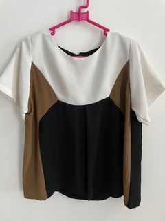 (Kategori: ) berada di . Dikirim oleh declothes99 (ID iklan 1120370527, Gambar 1). Deskripsi: .