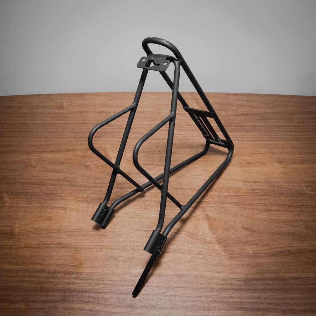 Ultralight pannier rack top
