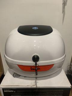 ET8 台偉後尾箱
