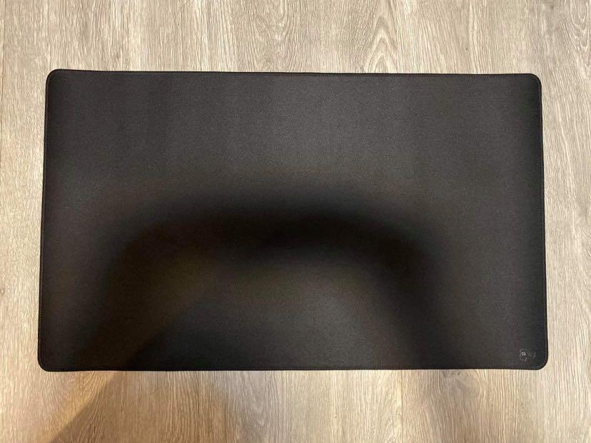 Glorious XL Extended Pro Gaming Mouse Pad (Stealth) (Category: Mouse & Mousepads) located in Cainta. Submitted by adrnnerae (Listing ID 1120310983, Image 2). Description: Brand new, never used XL extended Glorious Mouse Pad in Stealth. Bought from Datablitz for 1100. RFS: doesn’t fit table. Slightly nego. PM for inquiries. 🙂 Loc: Marikina .