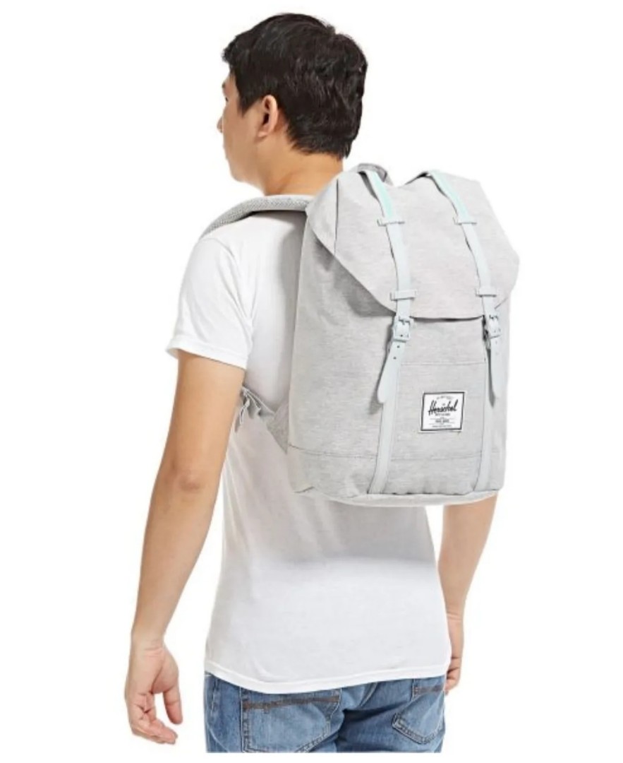 Guaranteed Original Herschel Retreat Standard 19.5L 15