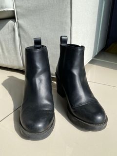 (Category: ) located in . Submitted by rsya.preloved (Listing ID 1120327437, Image 1). Description: .