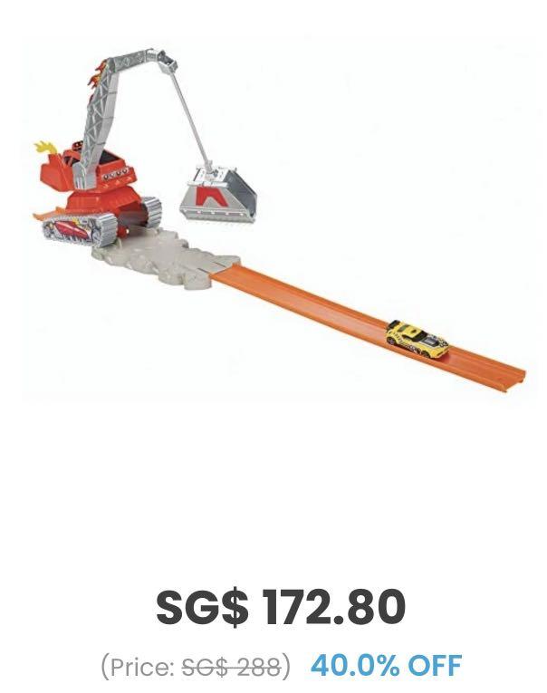Hot Wheels Crane Crasher Hobbies Toys Toys Games on Carousell