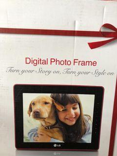 LG Digital Photo Frame