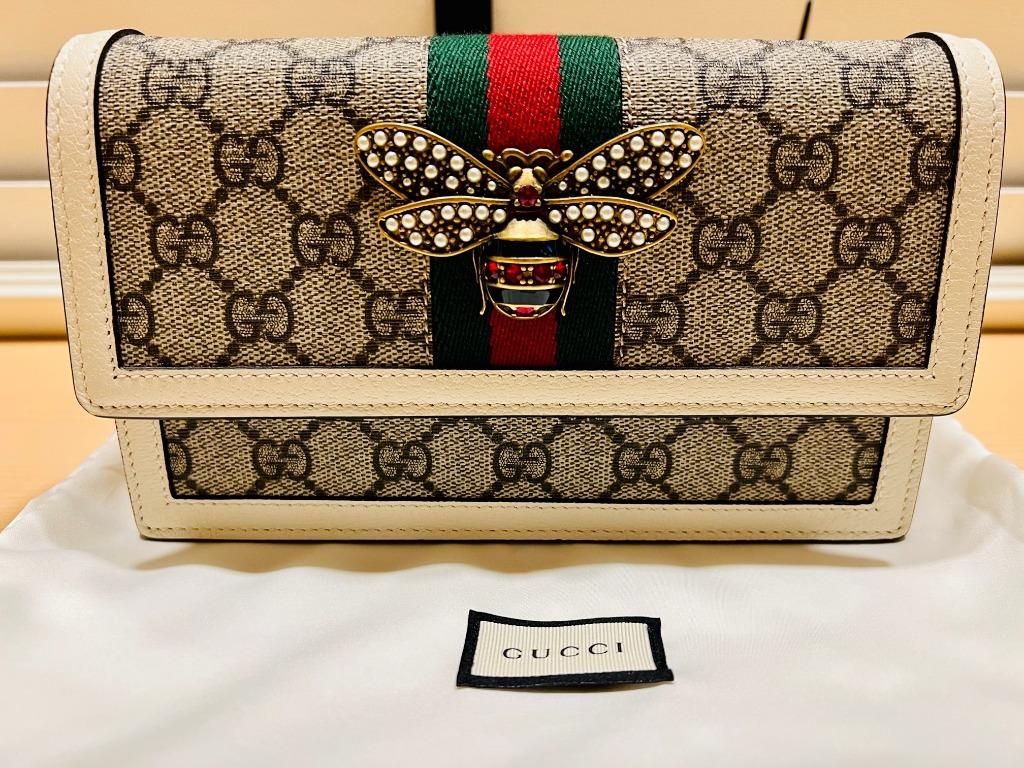 Queen margaret leather bee best sale wallet on chain bag