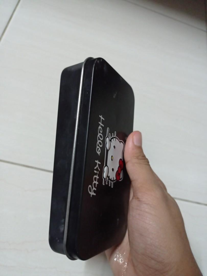 Makeup Brush Casing (Category: Makeup) located in Alor Setar. Submitted by farah11__ (Listing ID 1120403576, Image 2). Description: .