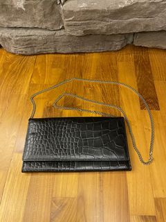 (Category: ) located in . Submitted by estelle729 (Listing ID 1120341864, Image 1). Description: .