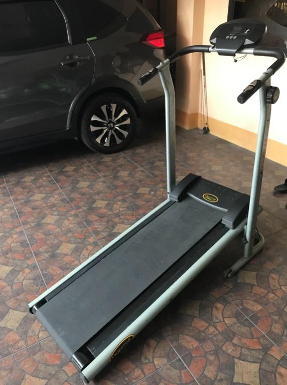 Questor ST8258 M Manual Magnetic Treadmill
