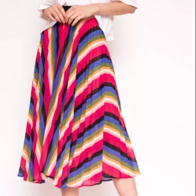 MEGA SALE Brand New With Tag Forever 21 Pleated Skirt Women s