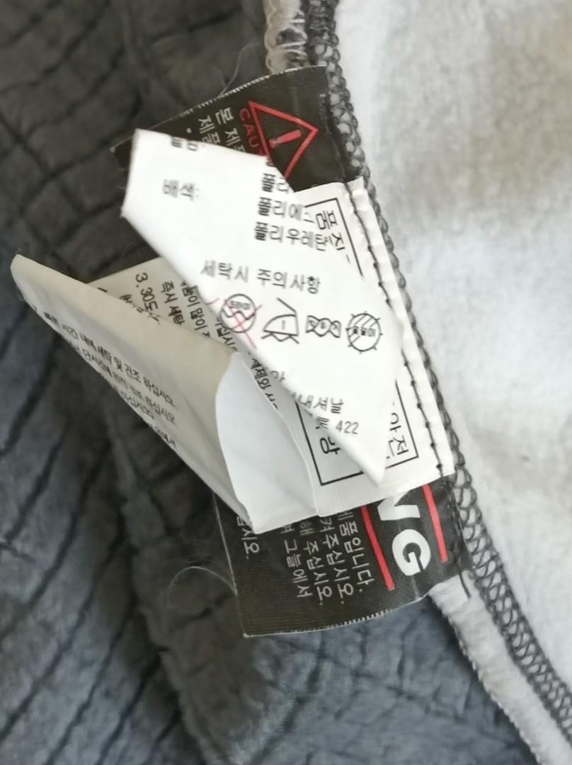 Salomon clearance top