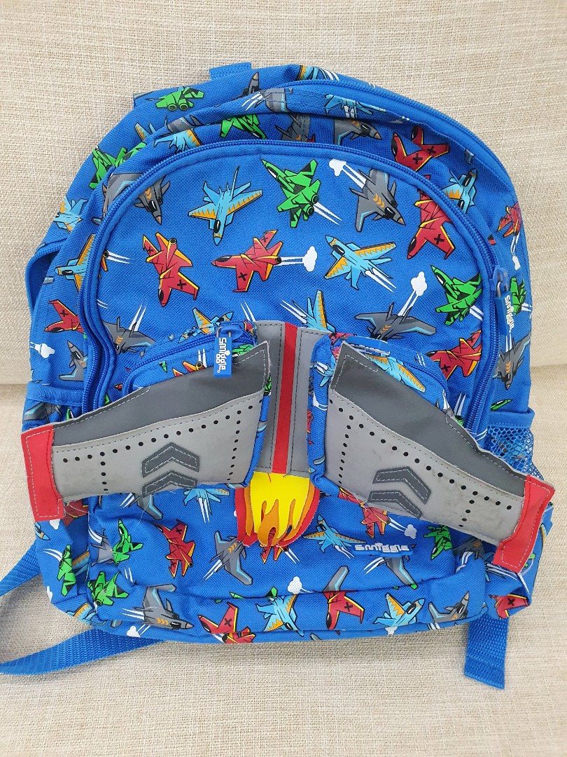 smiggle rocket bag