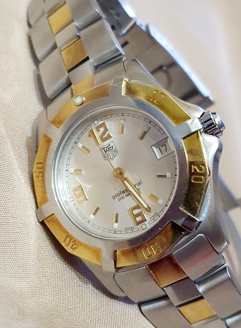 TAGHEUER 2000 Exclusive WN1153 37mm. 18k Gold Steel Watch