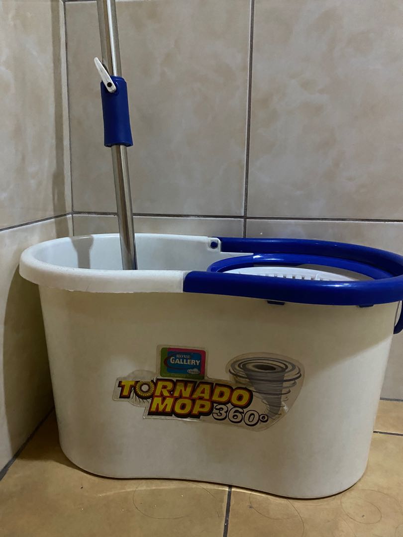 Tornado mop, Furniture & Home Living, Cleaning & Homecare Supplies