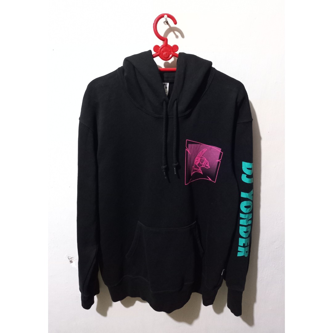 Uniqlo Dj Yonder Fortnite Fesyen Pria Pakaian Baju Luaran di