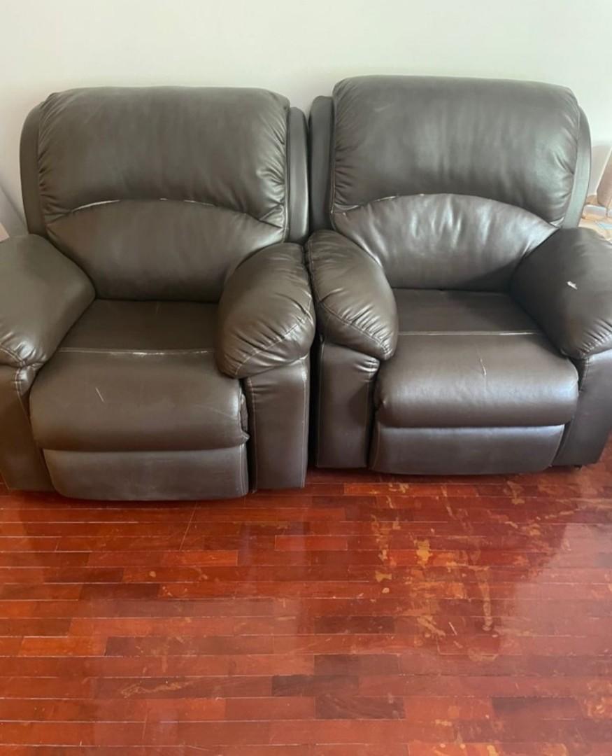 Comfortable online tv chairs