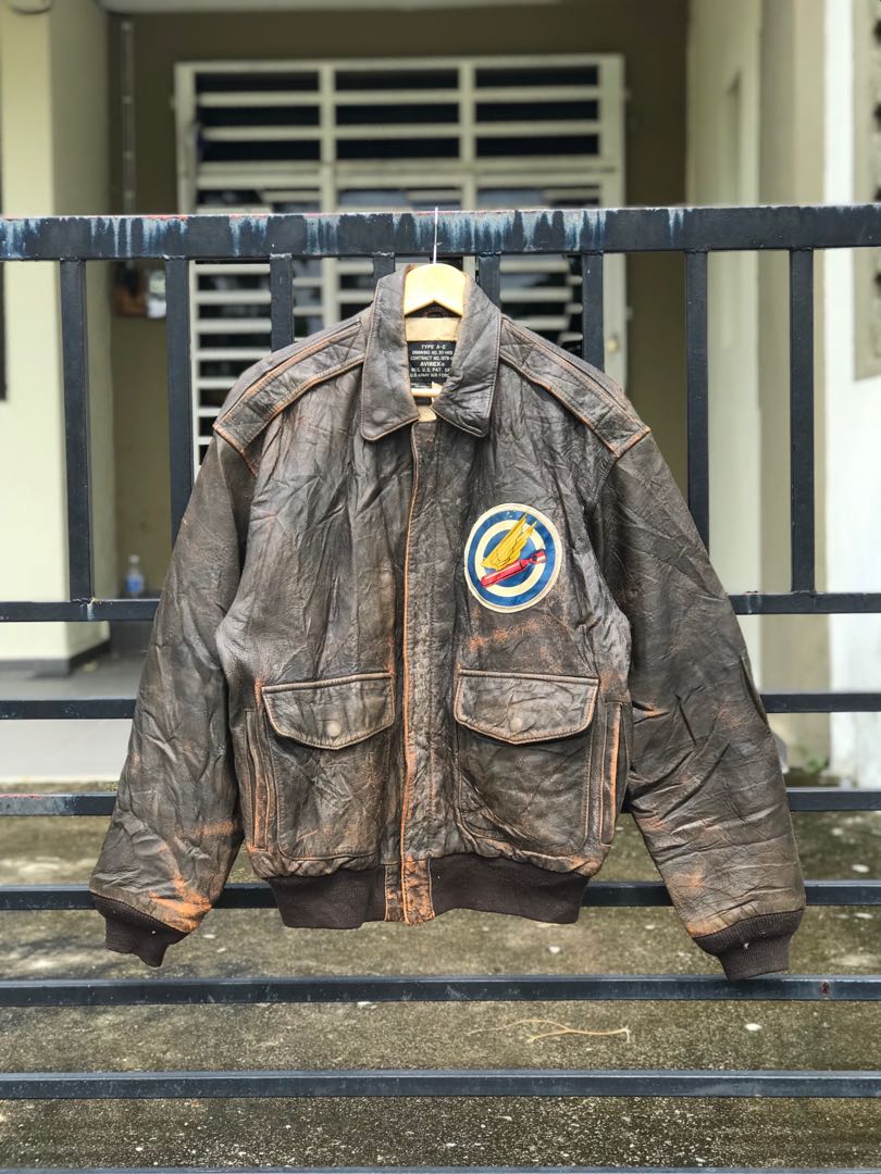 VINTAGE AVIREX BOMBER JACKET LEATHER Men s Fashion Tops Sets