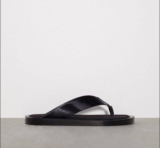 zara flip flop