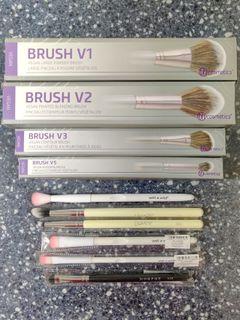Assorted Makeup Brushes