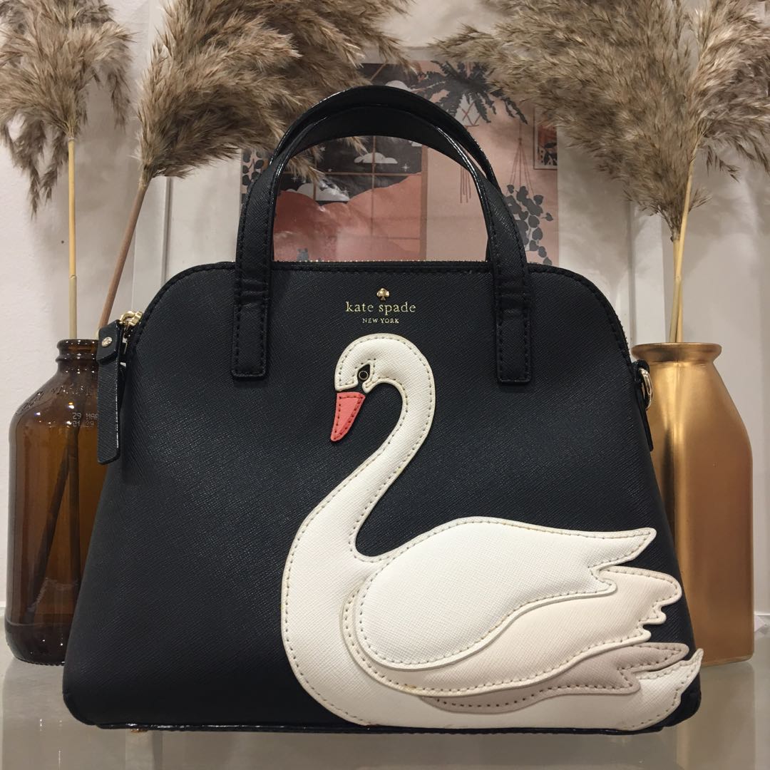 Authentic Kate Spade On Pointe Swan Small Maise Satchel, Women's Fashion,  Bags & Wallets, Purses & Pouches on Carousell