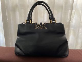 (Category: ) located in . Submitted by j.preloved.j (Listing ID 1120412831, Image 1). Description: .