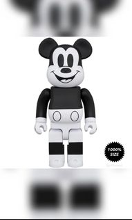 (Category: ) located in . Submitted by bearbrick234 (Listing ID 1120589574, Image 1). Description: .