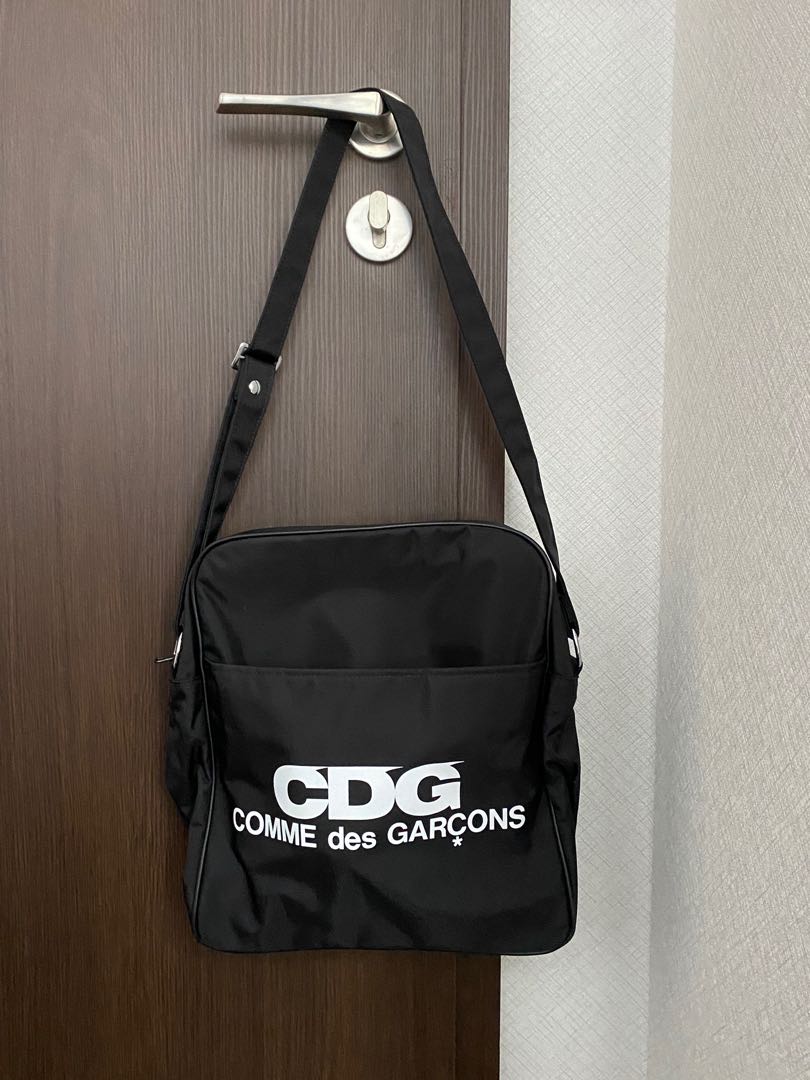 Cdg best sale sling bag