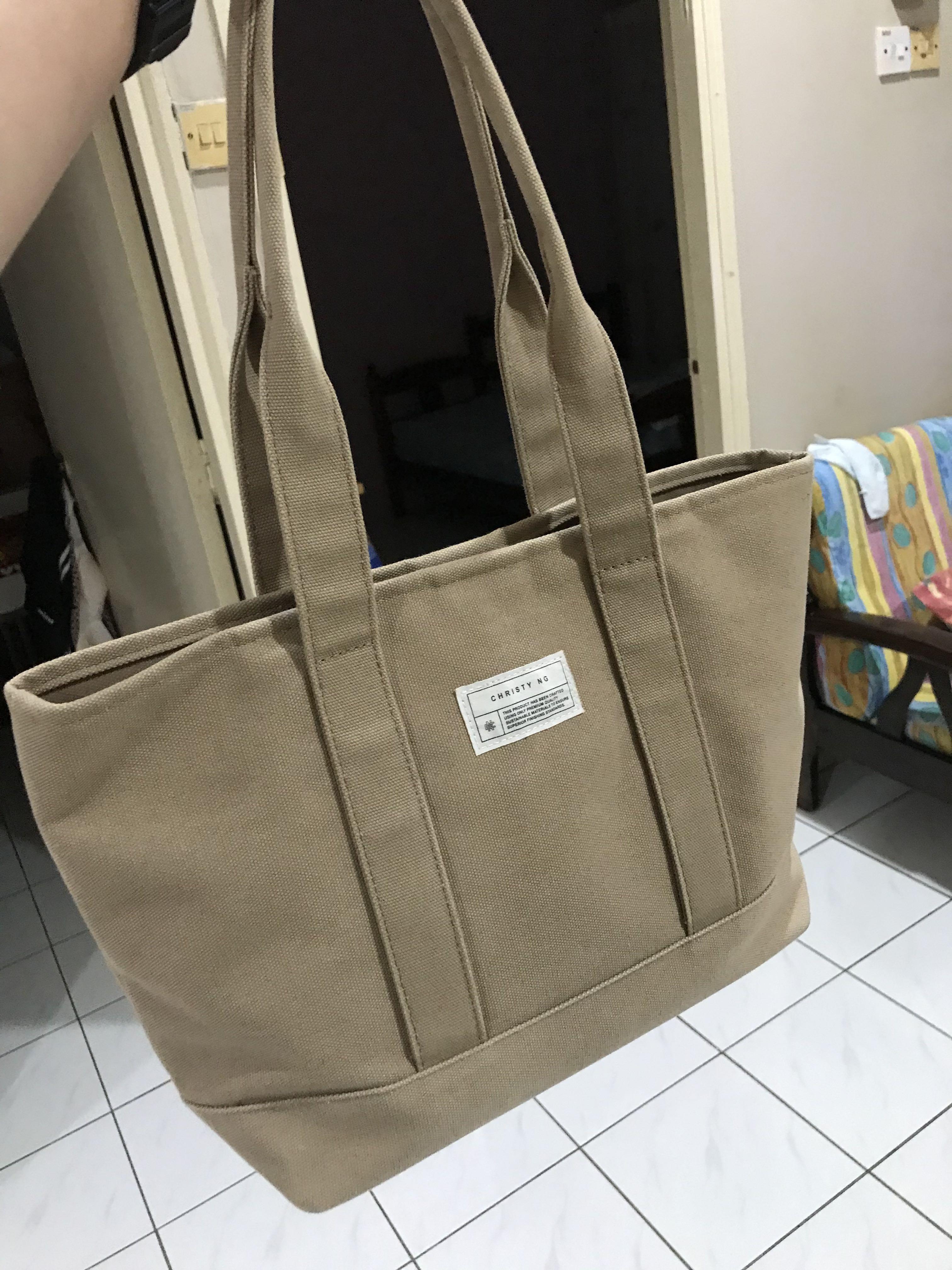 unboxing BERLIN CANVAS TOTE BAG from CHRISTY NG 