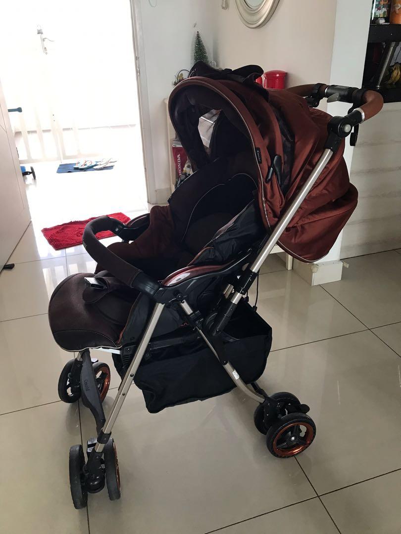Combi Miracle Turn Stroller PDSale Babies Kids Going Out