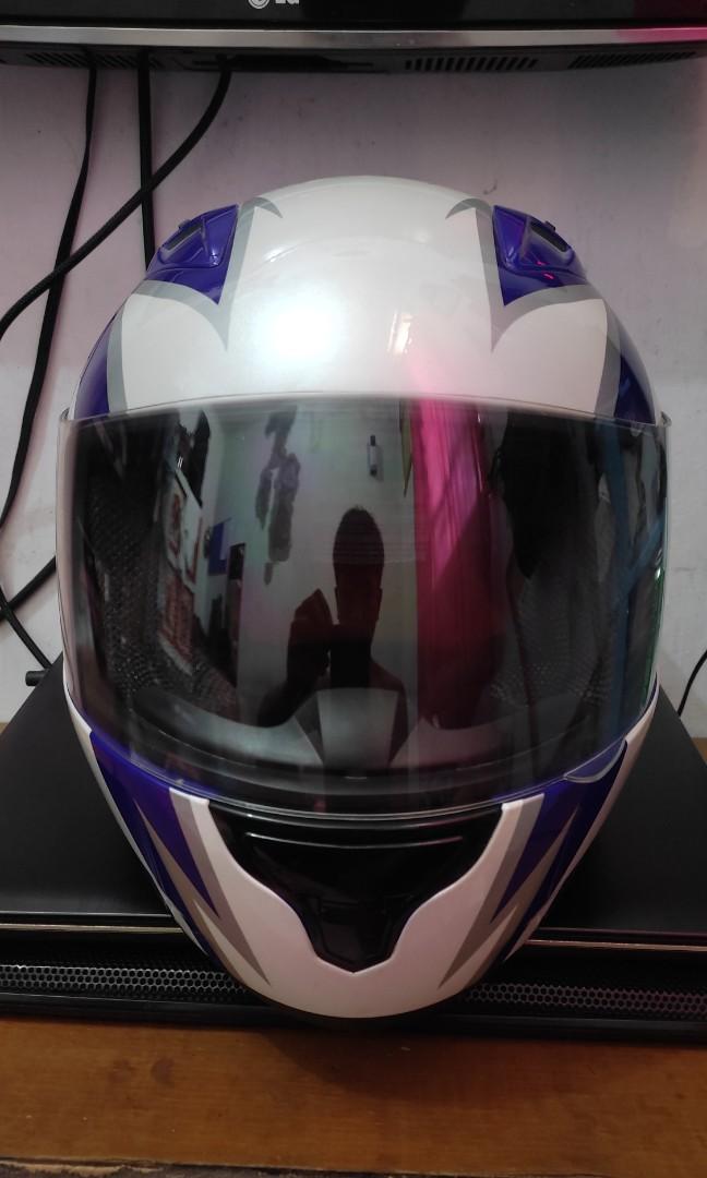 Helm Kyt Yamaha JLorenzo, Motor di 