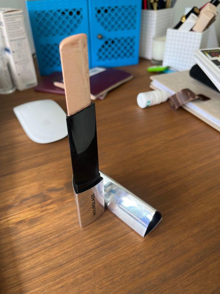 Hourglass highlighter stick, Beauty & Personal Care, Face, Makeup on