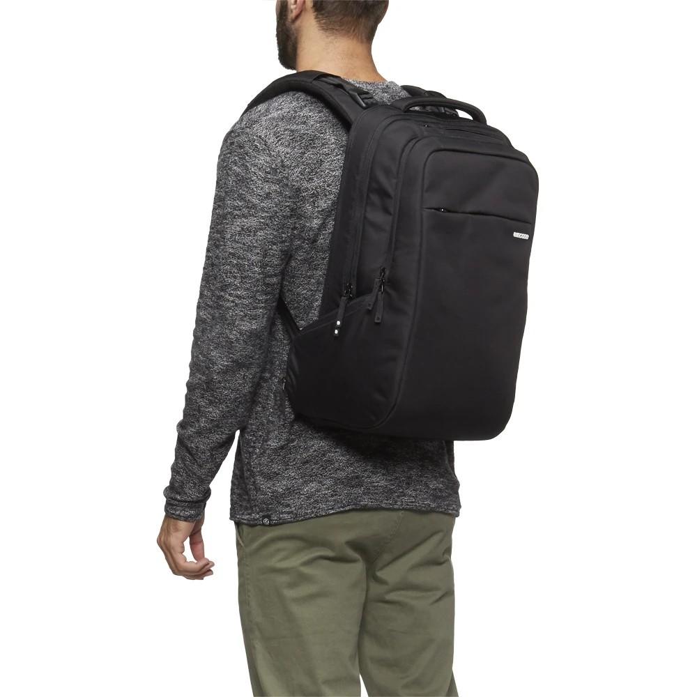 Incase Icon Pack Men s Fashion Bags Backpacks on Carousell
